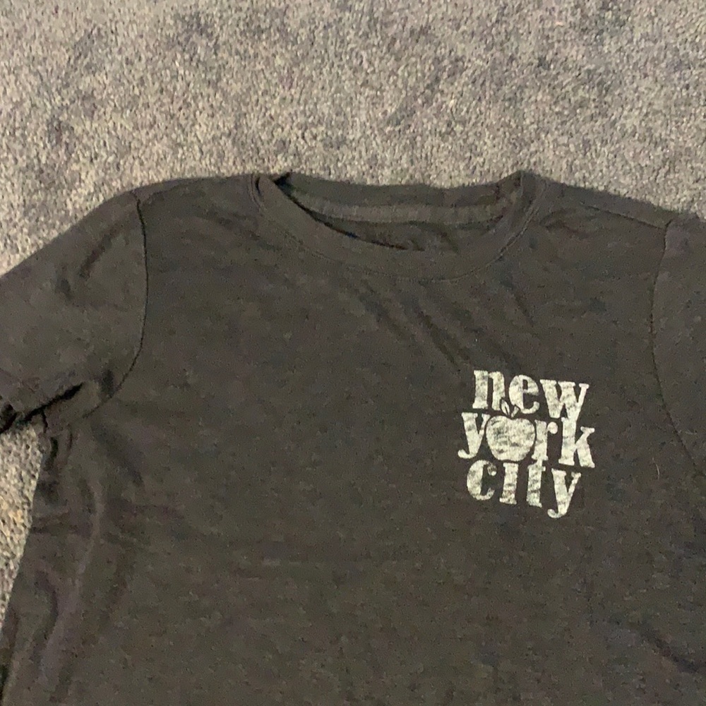 short sleeve shirt